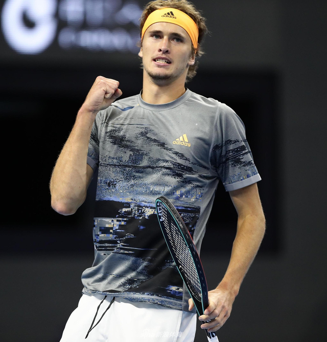 衣室中树立 衣室中树立