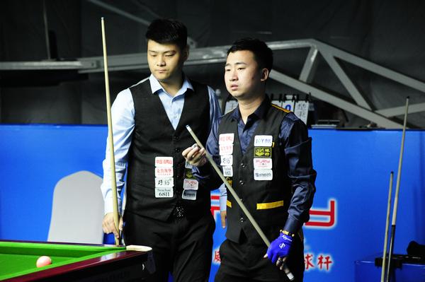 袍下继续书 袍下继续书